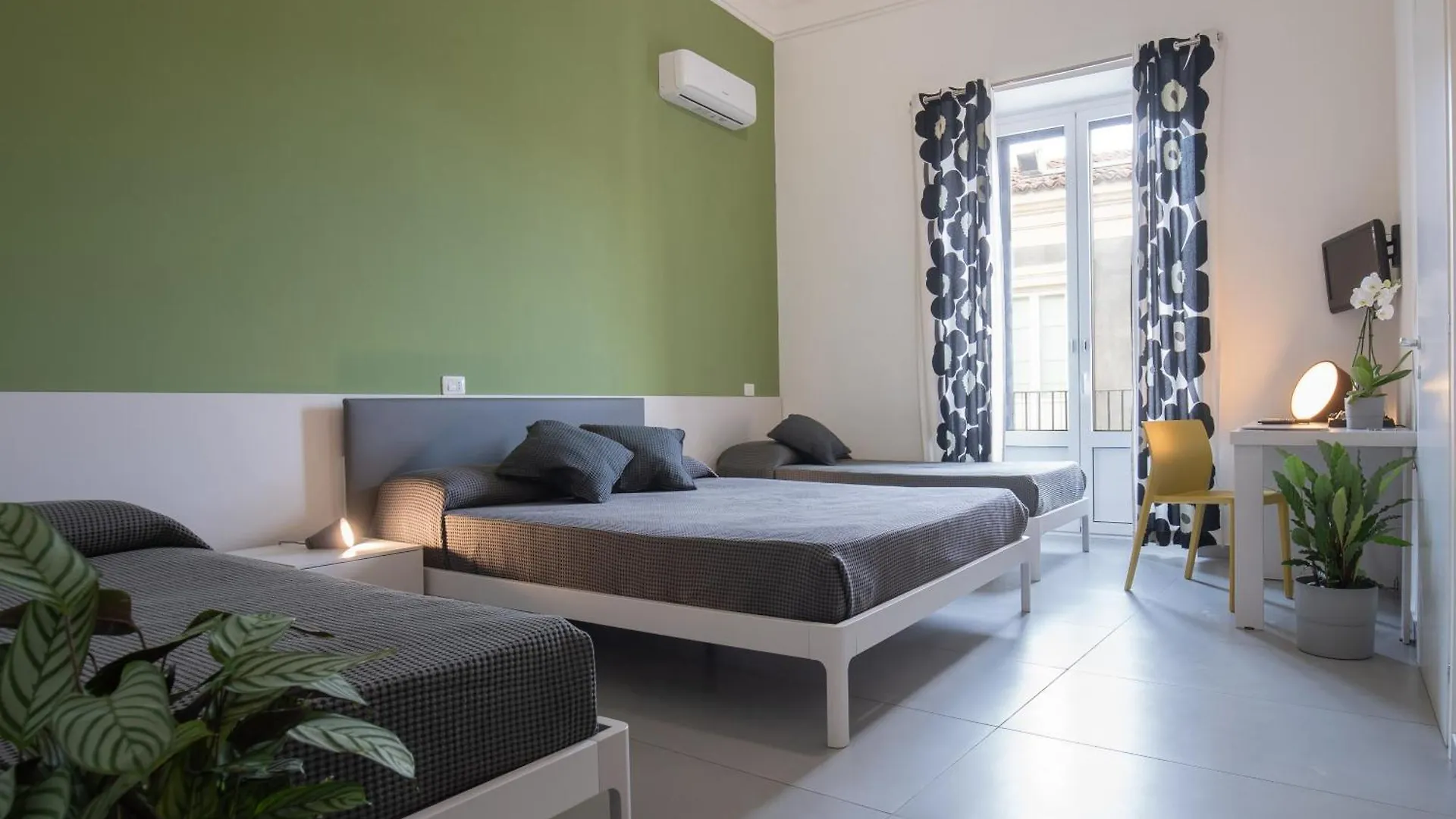 Suite Inn Catania 3*,  Italy